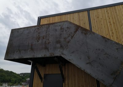 Corten staircase lining